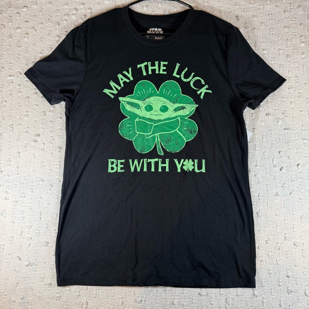 Men’s medium Star Wars St. Patrick’s Day shirt Grogu‎ baby Yoda black green NEW